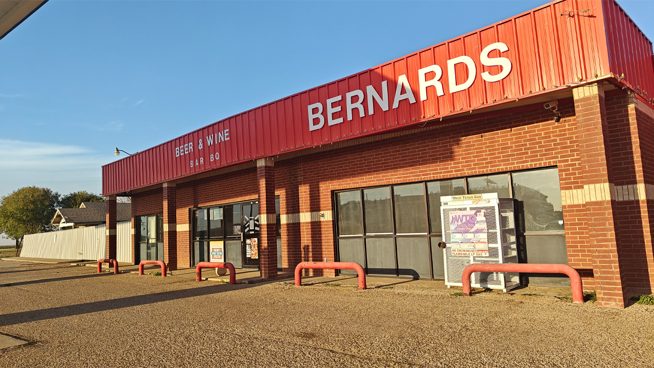 Bernards at Highway 87 and Farm to Market Road 41 in Lubbock County, Texas