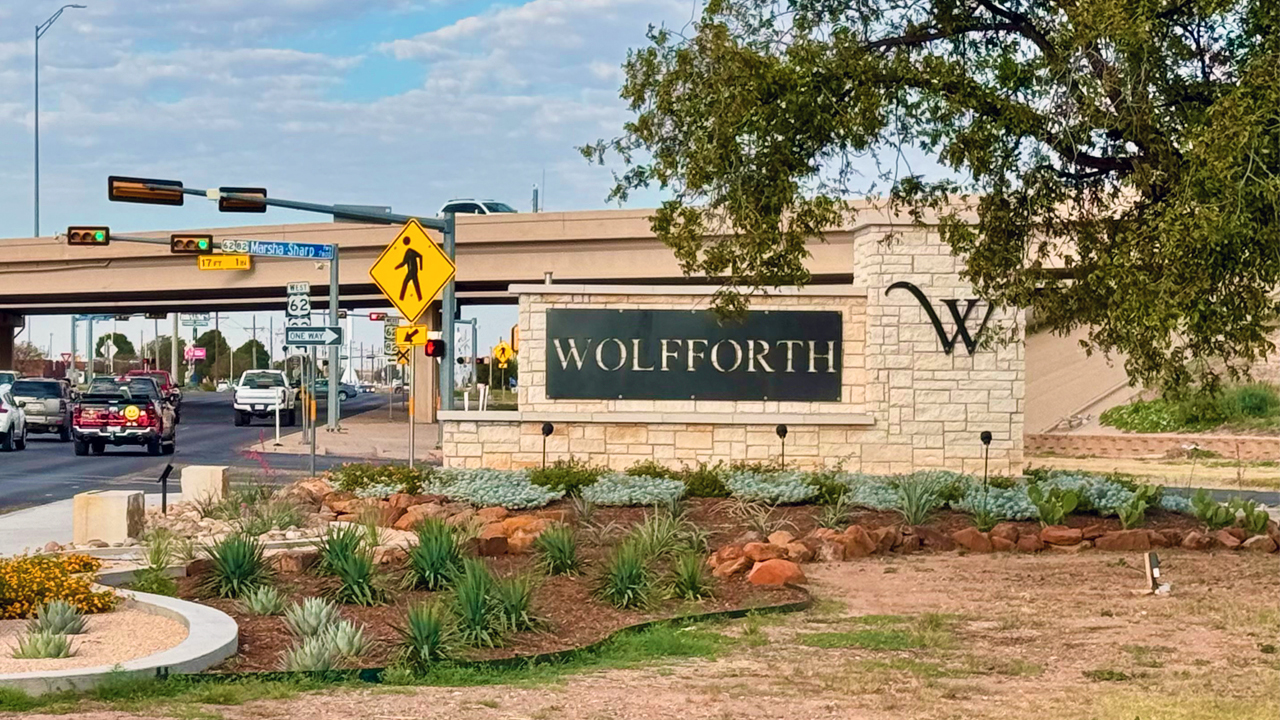 Welcome sign Wolfforth, Texas