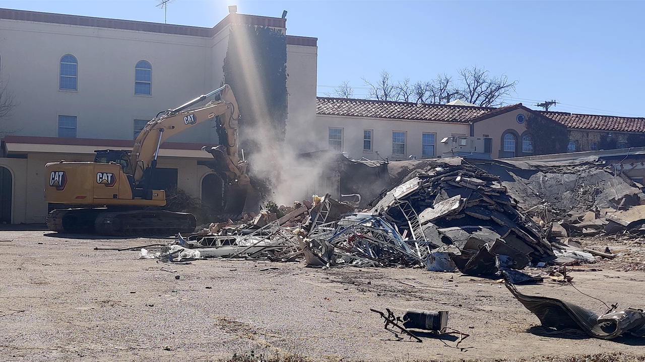 Goldbold Center demolished in Lubbock, Texas